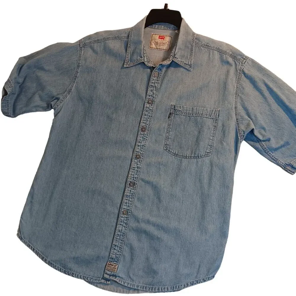 Levi's Vintage Denim Blue Tag‎ Shirt Men L Light Wash Stressed Short Sleeve Fade